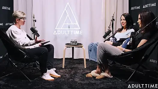 Shay Sights ve Reagan Foxx: ikizler, orta yaşlı seksi kadın patlaması ve beni de içeri al | Adult Time Podcast