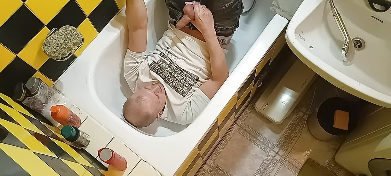 ฉี่ในปากฉัน