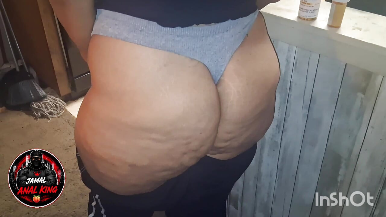 BBW ANAL QUEEN SHAKING THAT JUICY BIG BOOTY