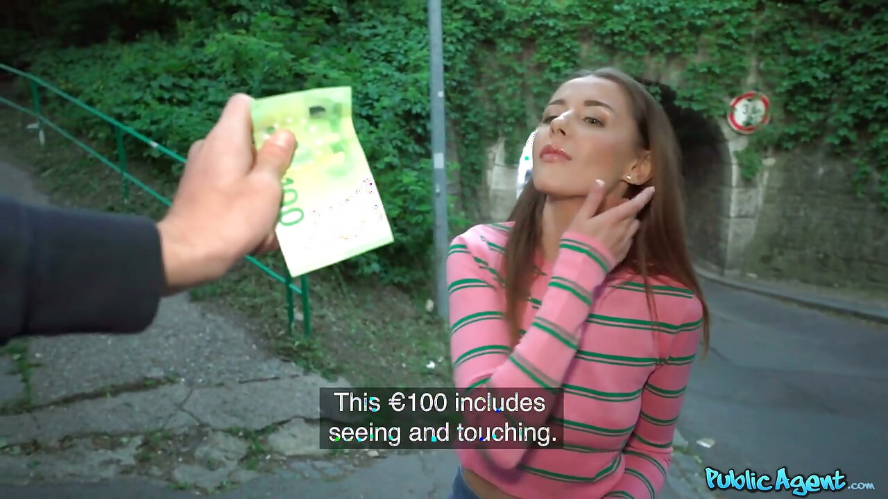 Agent publiczny - seksowny student Sybil i Sexperiment