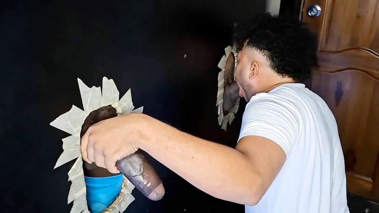 New Mouth to Adapt to Large Cocks