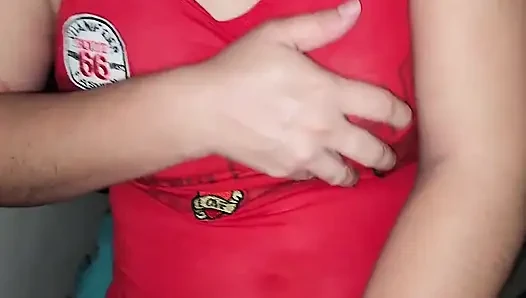 Küçük üvey kız kardeşimin tatlı amcığı