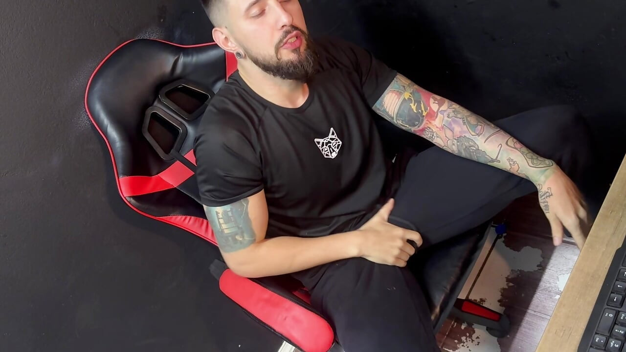 My Team Lost and I Decided to Relieve Myself by Jerking off and Talking Dirty to You! Jerk off