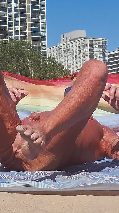 Key West oiled up using his new huge dildo at the beach