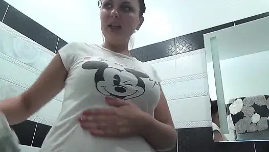 Kate seksi kencing untukmu