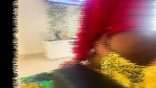 Эта задница слишком большая для него