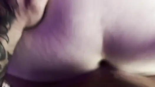 Üvey kız kardeş üvey erkek kardeşi maxxx steele ile videoda sert anal seks istiyor