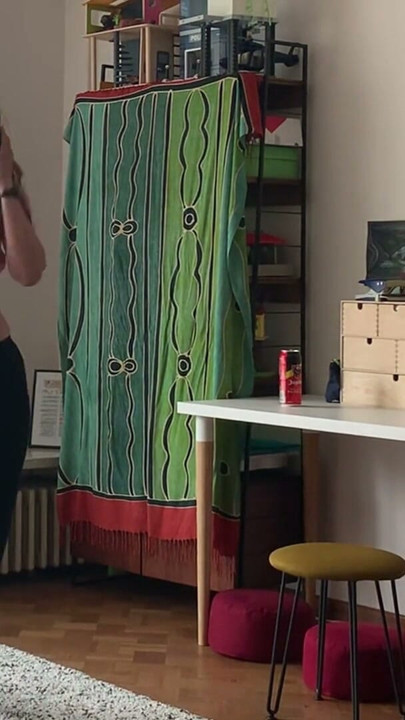 Fun Homeparty - Dancing Tits & Sucking Lips - Perfect Milf Body | Clip 1