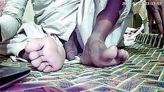 Chłopiec i dziewczynka z Lahore uprawiają seks w sypialni 3876