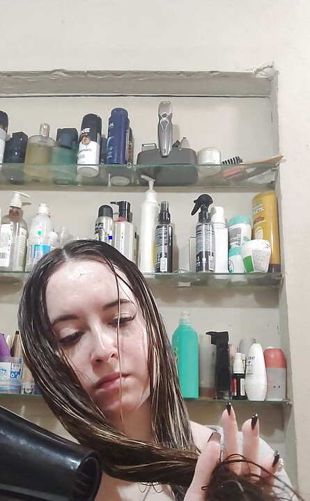 מייבש את השיער שלי