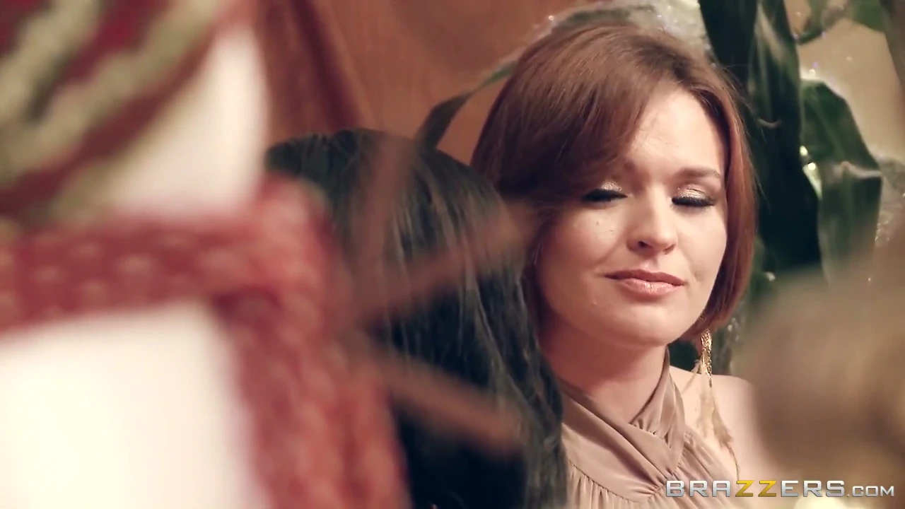 Hot and Mean - Eva Angelina and Krissy Lynn Are Getting Together for a Nice Romantic Christmas Dinner