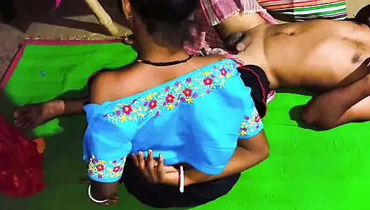 Bhabhi hat nachts den Schwanz mit Milch gewaschen