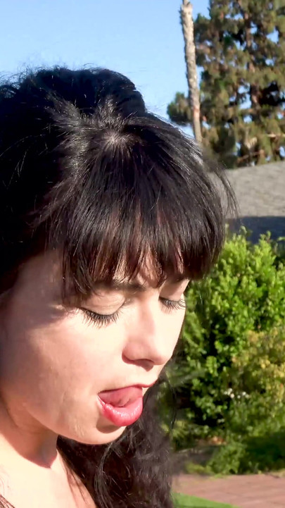 Strapon fucked outside where the neighbors can see