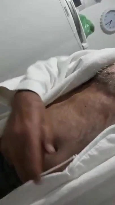 Daddy showing body