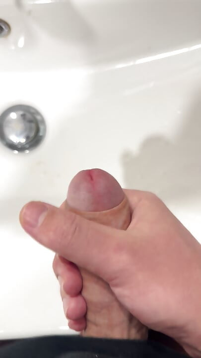 Trying To Cum With Empty Balls