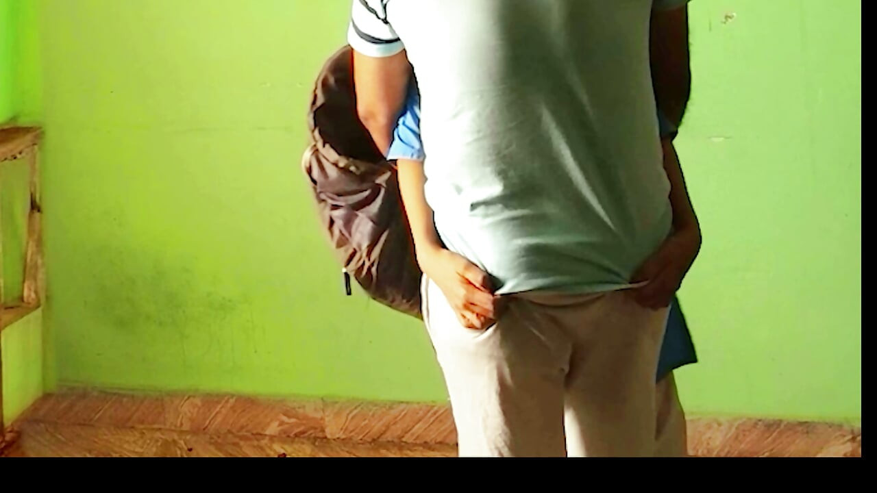 Fille indienne de l'école baisée anal grosse bite