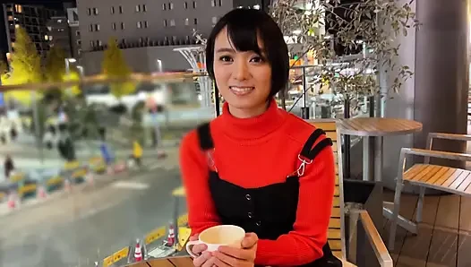A118F07 Matching with a shy girl with short hair, a boyish girl! Cute is justice!! Her occasional beaming smile creates a cute gap! Private shoot at a love hotel and a shameless trapped sex scene!