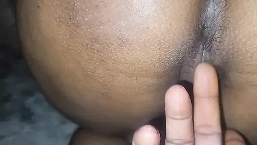 Üvey kız kardeşle viral Bangladeşli 'X' videosu
