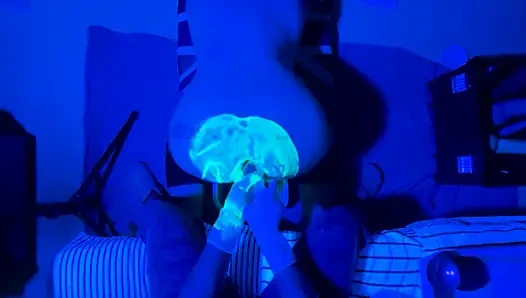Fisting uv