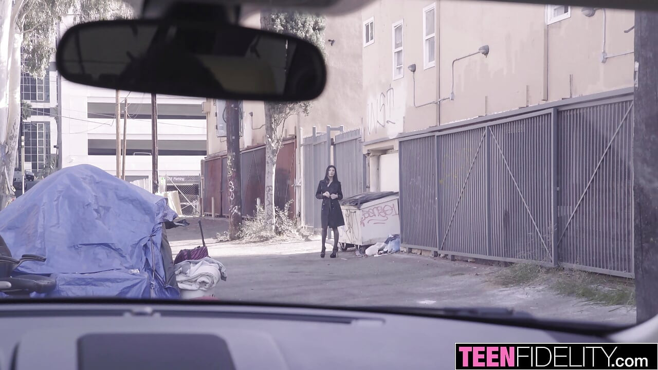 Teenfidelity 被塞迪·布莱克关了