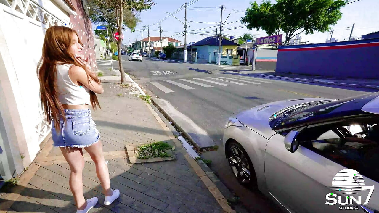 สาวเจอนักแสดงหนังโป๊ เงี่ยนและอยากเย็ดเขาใกล้ๆ เขาไม่ได้ให้ความสงบ