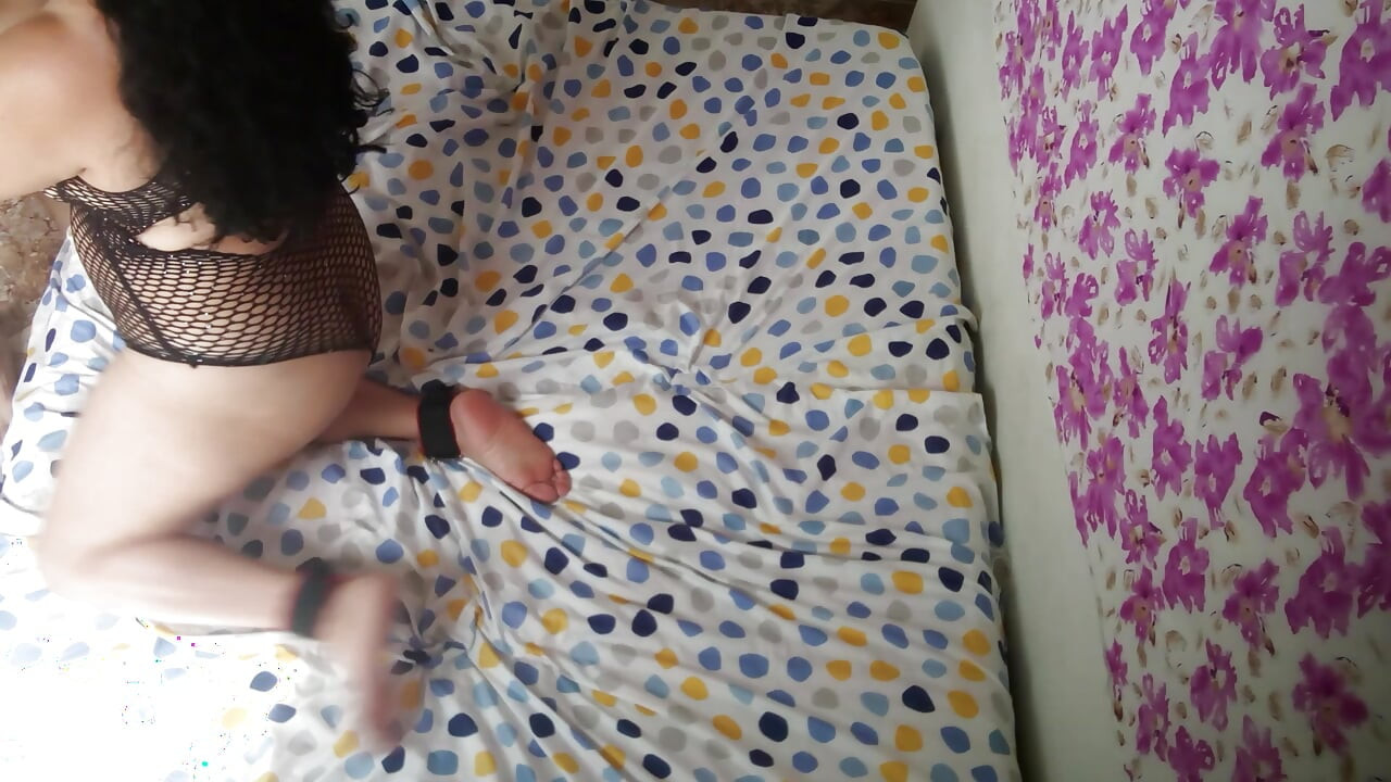 Matură sexy în lenjerie maschează o adâncă în gât