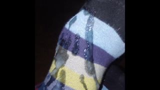 # 17 Masturbação em minhas meias namorado