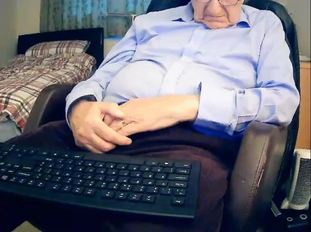 84 yo man from England 3