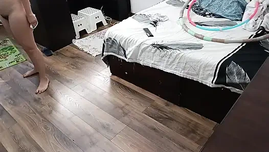 Сексуальная Жена Тренется Дома Голышом.