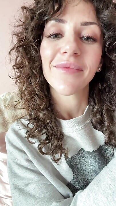 Lesbian Facetime for Traveling GF