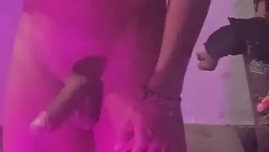 Yarağıma mastürbasyon eğlenceli