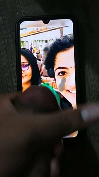 Cumtribute on Rashmika and her mom