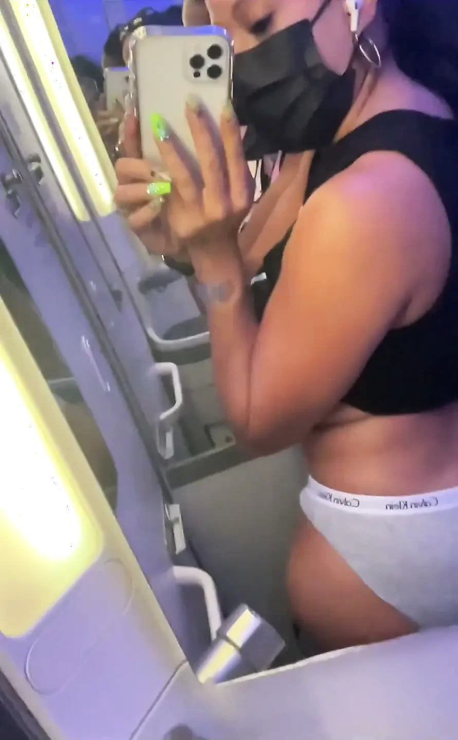 I Had Recorded Two Videos on the Plane and I Forgot to Upload This One