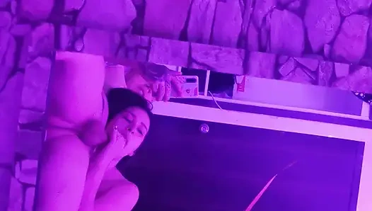 Zaif Kiz Arkadaşimdan Poposunu Istedim Ve O Da Hiç Düşünmeden Bana Verdi