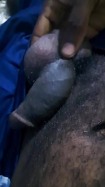 Pênis noturno. Preto pau grande e longo. Dick romance à noite