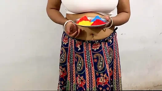 Holi khelne aayi indian bhabhi ko lund chudwa ke patak ke chod diya