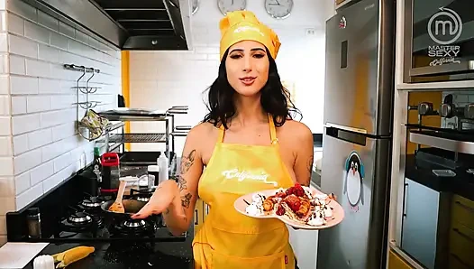 Heiße lesbische Latinas kochen – Teil 2 – SFW