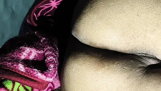 Мамочка отсосала мой член и трахнула ее задницу