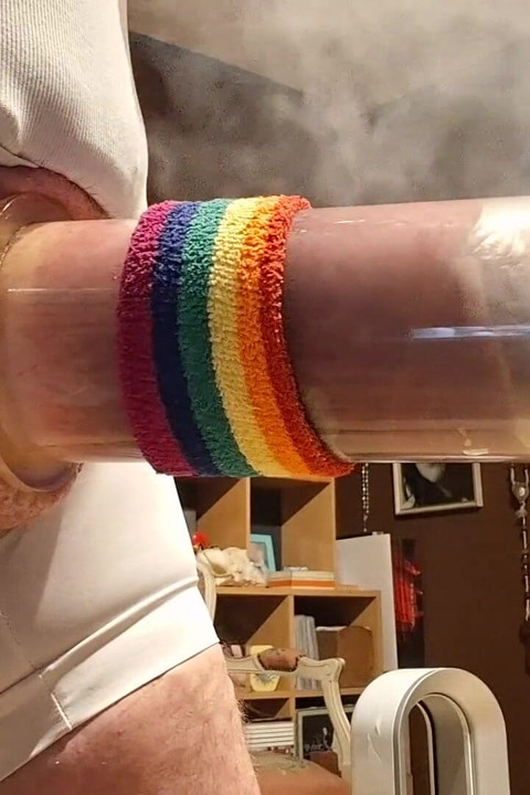 Extreme Penis Pumping