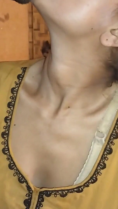 Video ibu tiri ibu tiri yang asli habis-habisan sama ibu tirinya | Klip 1