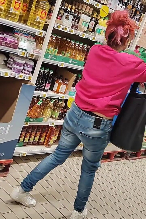 Crazy Rebeca Addams in Jeans Buttcrack at the Supermarket