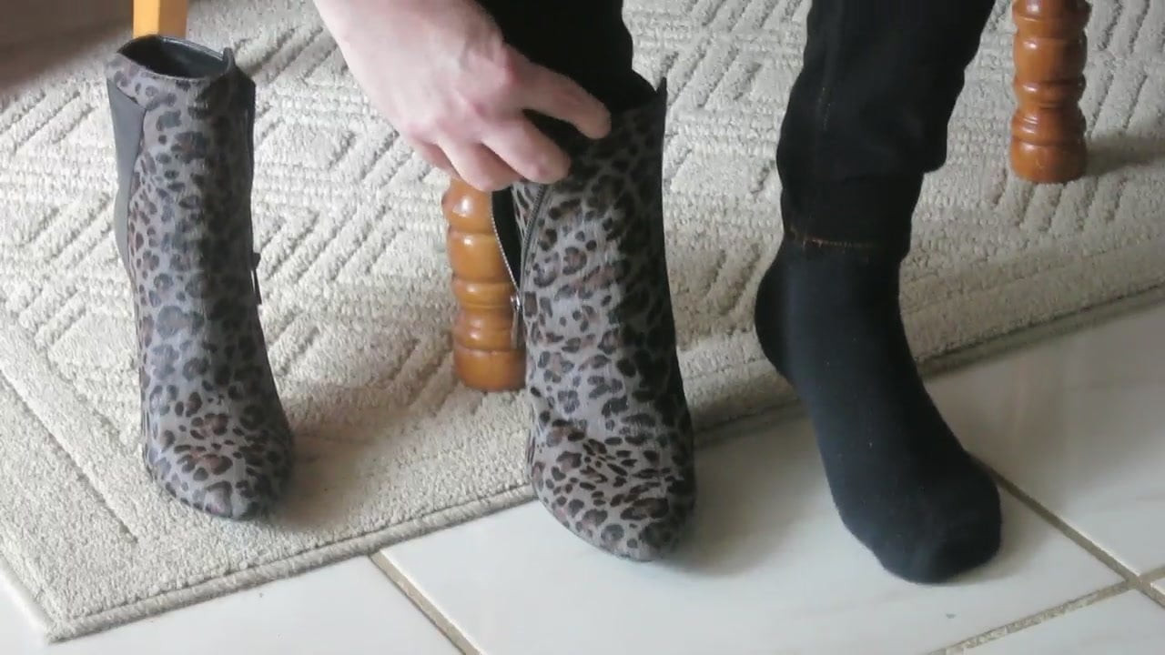 Vince Camuto Chantel boots