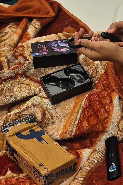 Delivery Boy Fuck Hot Bhabhi.