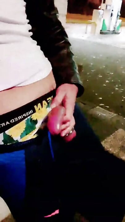 Slutboyben Cam4 Brainfukked Outdoor Pig II Gas Station Cumshot