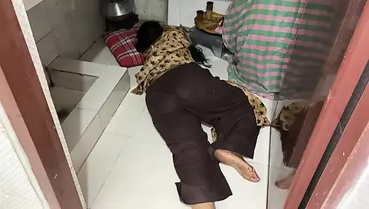 I saw my aunty rest alone in the kitchen, I hugged her and started fucking