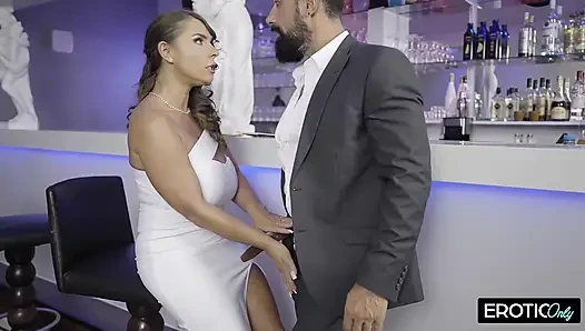 MILF Orders a Southern Guy to Play with