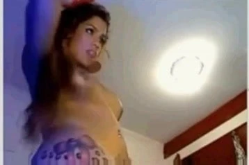 Cam Date Whit a Beautiful Transsexual