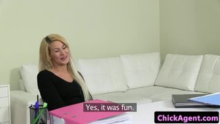 Czeska amatorka dobrze się bawi podczas przesłuchania seksualnego