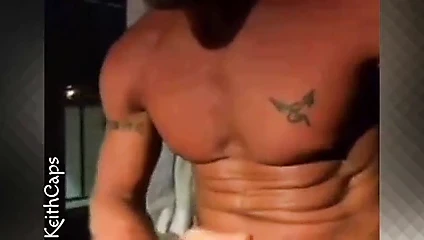 Çıplak Meksikalı aktör