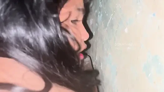 Hintli üvey kız kardeşim ebeveynleri dışarıdayken beni baştan çıkardı - 4k